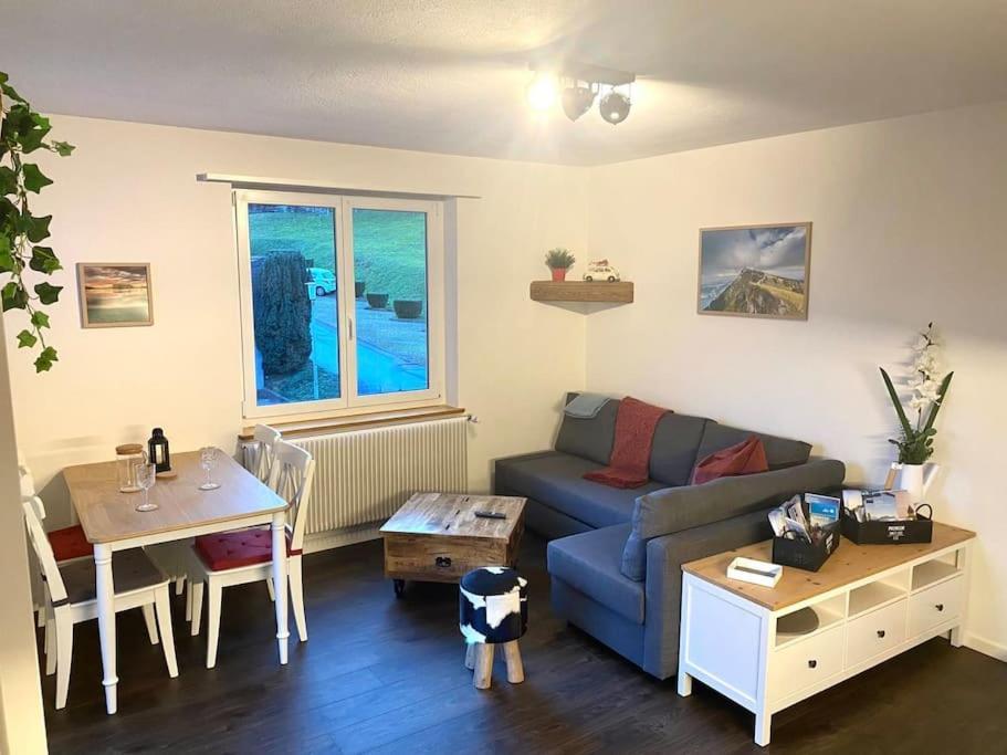 Beautiful Flat With Nice Lake And Mountain Views ヴェークギス エクステリア 写真